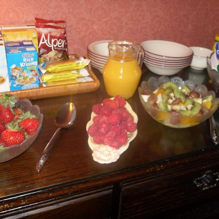 Ardfern Guest House Perth Esterno foto