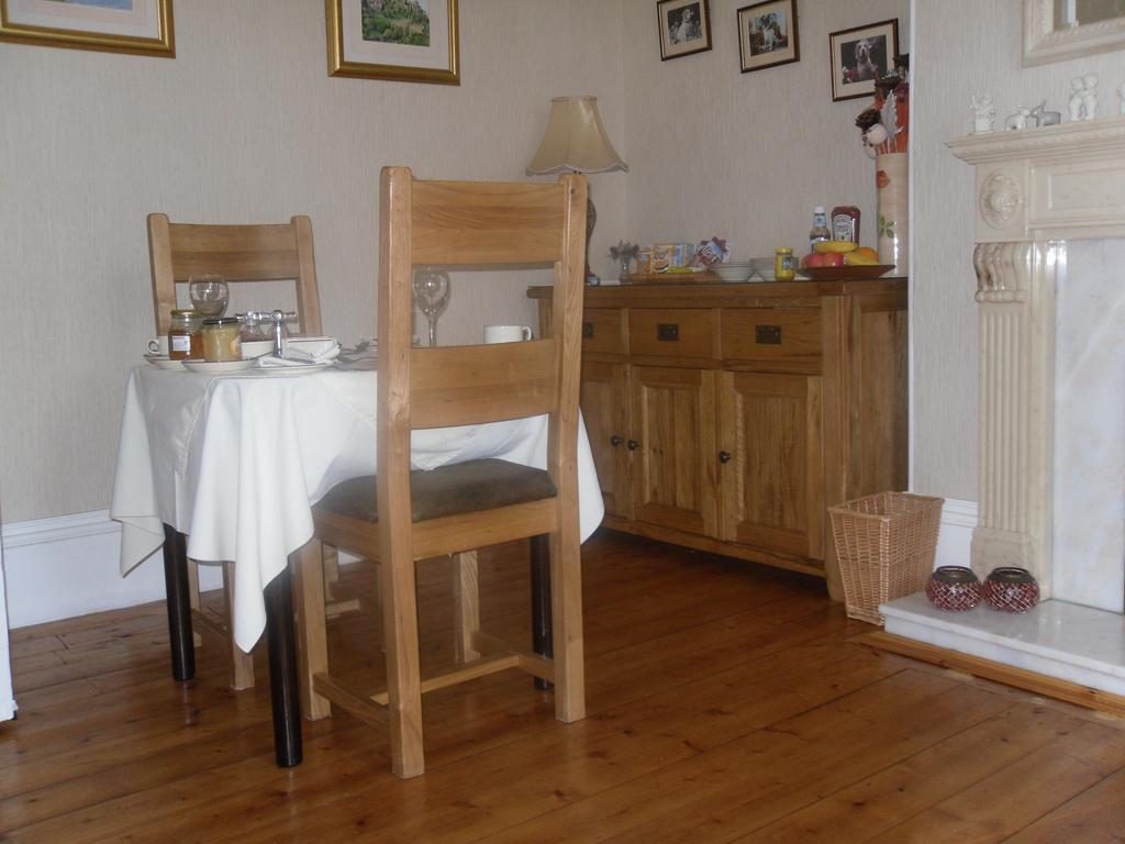 Ardfern Guest House Perth Esterno foto