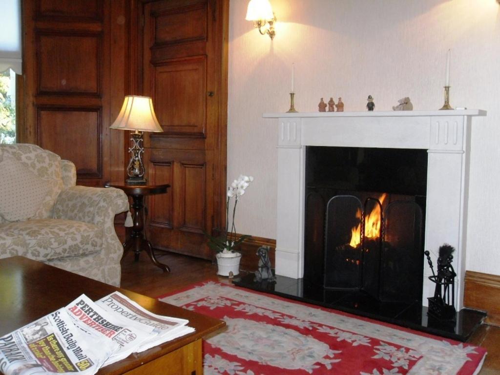 Ardfern Guest House Perth Esterno foto