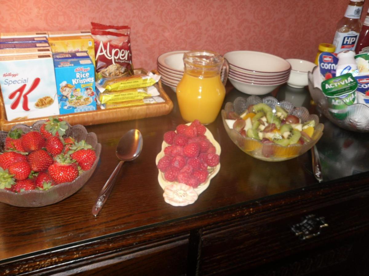 Ardfern Guest House Perth Esterno foto